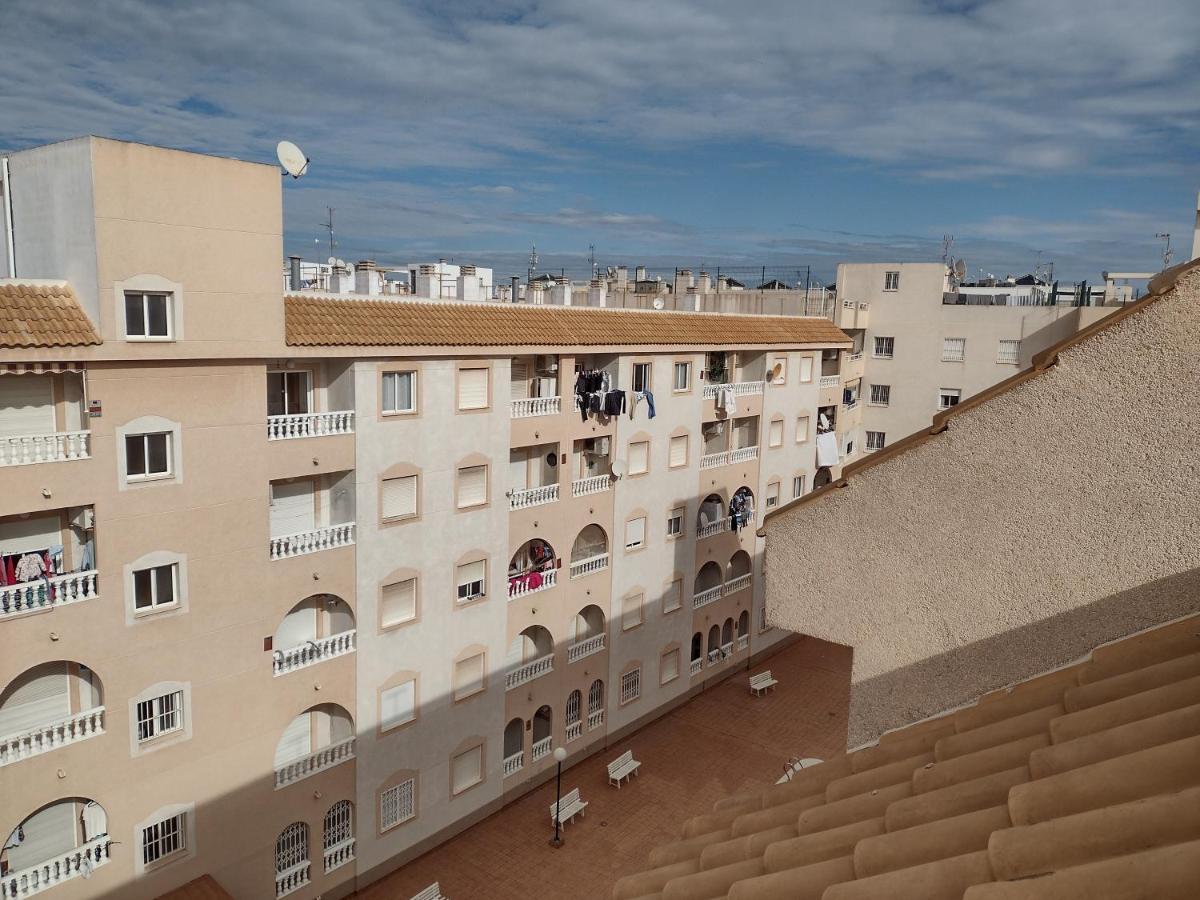 Sunny Appartment With Pool Torrevieja Center Exteriér fotografie